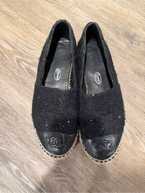 CHANEL Black Tweed Sequin Espadrille Flats with Leather Cap Toe AUTHENTIC